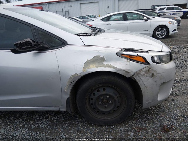 Aukcja sprzedaży 2017 Kia Forte Lx, vin: 3KPFK4A76HE133288, numer aukcji: 43992052