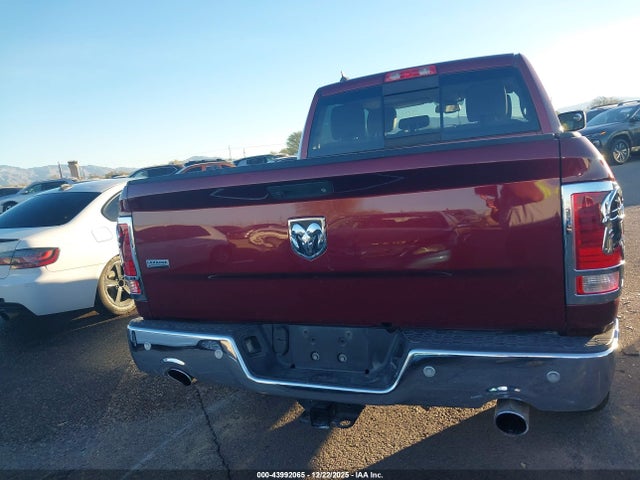 1C6RR6NT8HS782221 RAM 1500 Laramie 4x2 5&#039;7 Box