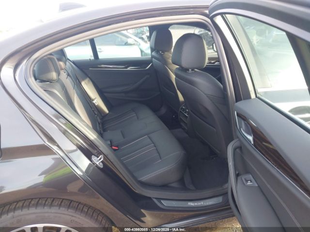 2019 BMW 530I WBAJA5C54KWW00037 Photo 7