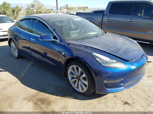2018 TESLA MODEL 3 5YJ3E1EA2JF008108 Photo 0