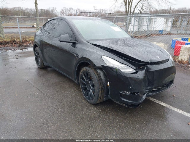 2021 TESLA MODEL Y 5YJYGDEE5MF064794 Photo 0