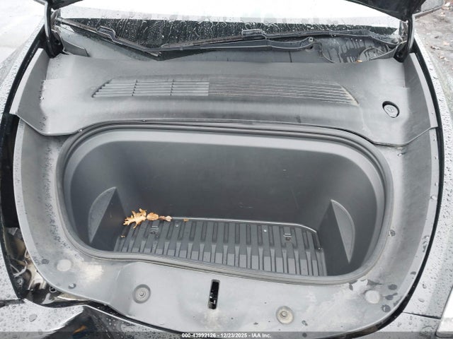 2021 TESLA MODEL Y 5YJYGDEE5MF064794 Photo 9