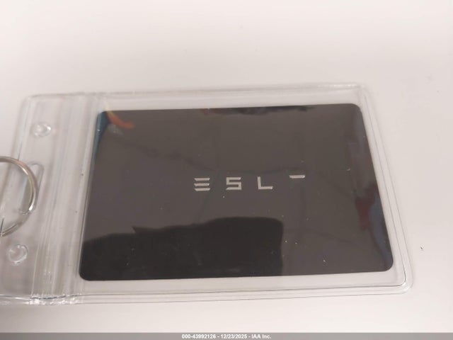 2021 TESLA MODEL Y 5YJYGDEE5MF064794 Photo 10