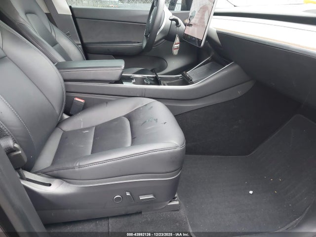 2021 TESLA MODEL Y 5YJYGDEE5MF064794 Photo 4