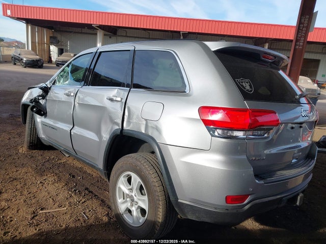 1C4RJFAG9HC913823 Jeep Grand Cherokee Laredo 4x4