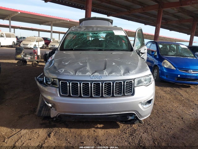 1C4RJFAG9HC913823 Jeep Grand Cherokee Laredo 4x4