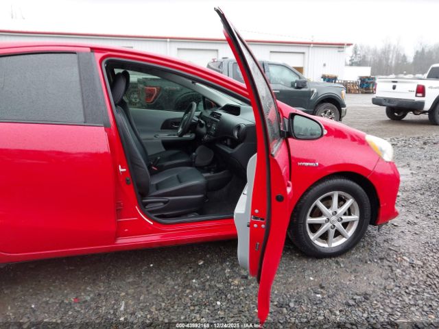 2012 TOYOTA PRIUS C JTDKDTB38C1011509 Photo 4