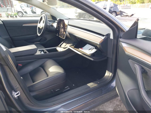 2023 TESLA MODEL 3 5YJ3E1EA8PF625330 Photo 4