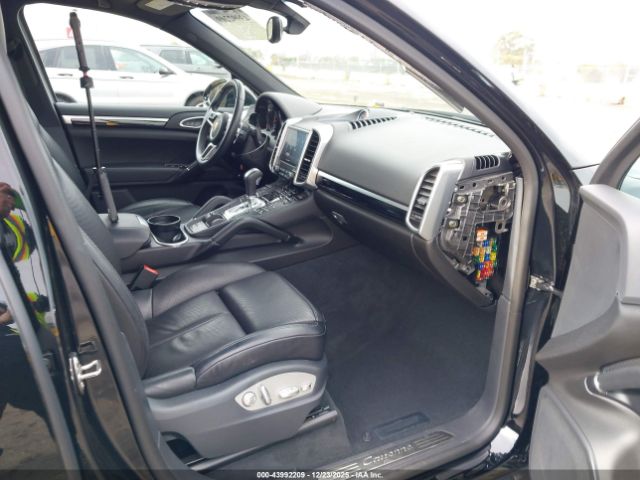 2018 PORSCHE CAYENNE WP1AA2A27JKA00398 Photo 4