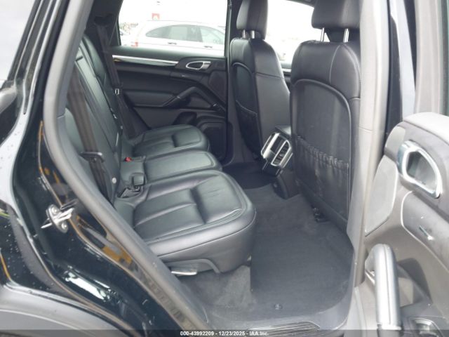 2018 PORSCHE CAYENNE WP1AA2A27JKA00398 Photo 7
