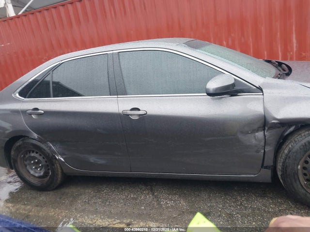 4T1BF1FK6HU433800 Toyota CAMRY LE