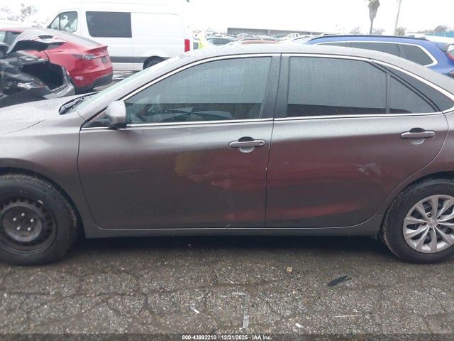 4T1BF1FK6HU433800 Toyota CAMRY LE