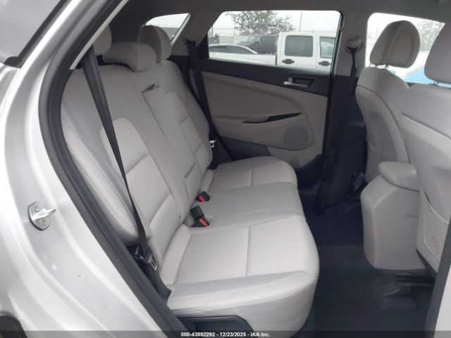 2018 HYUNDAI TUCSON KM8J23A48JU792048 Photo 7
