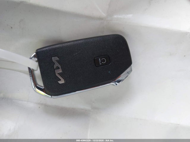 KNDEUCAA3R7494572 KIA SELTOS S