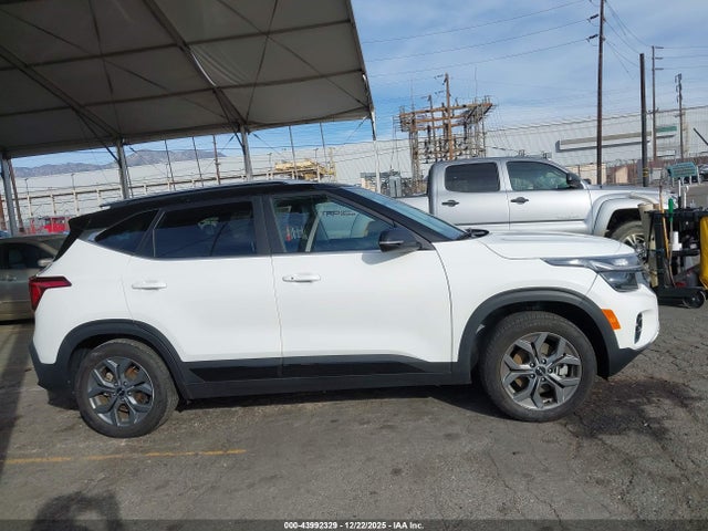 KNDEUCAA3R7494572 KIA SELTOS S