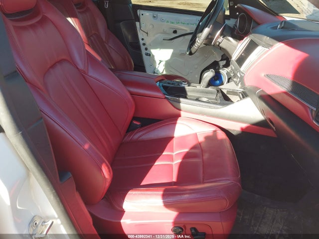 ZN661YUSXHX255029 Maserati LEVANTE S