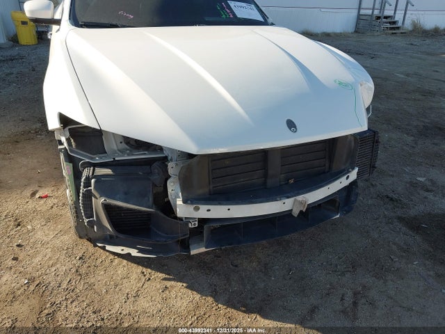 ZN661YUSXHX255029 Maserati LEVANTE S