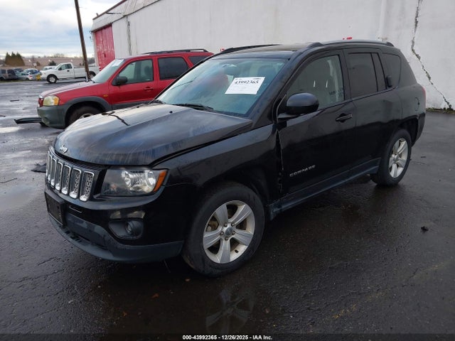 Jeep Compass Latitude 4x4 2017 1C4NJDEB0HD154586 Image 2
