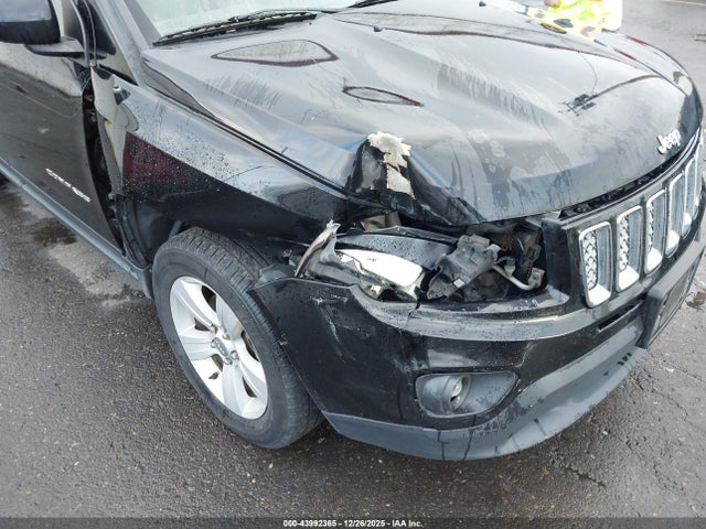 Jeep Compass Latitude 4x4 2017 1C4NJDEB0HD154586 Image 6