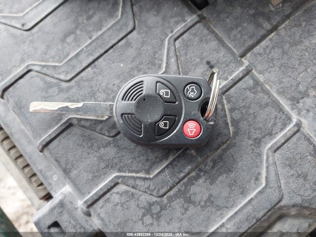 1FADP3M28JL236637 Ford FOCUS SEL