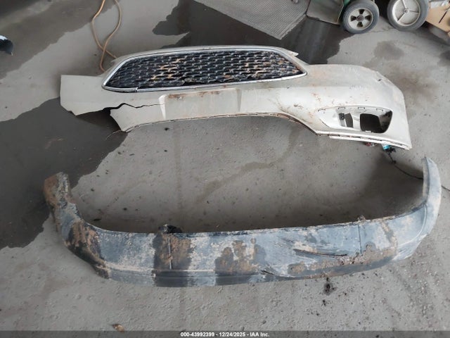 1FADP3M28JL236637 Ford FOCUS SEL