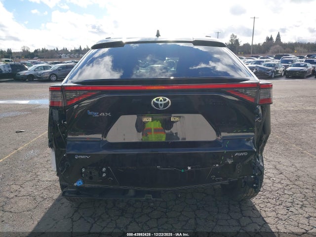 Toyota BZ4X XLE 2024 JTMABACA6RA077276 Image 17