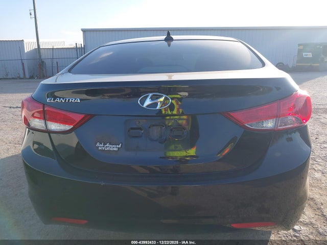 2013 Hyundai Elantra Gls მანქანა იყიდება აუქციონზე, vin: 5NPDH4AE3DH294384, აუქციონის ნომერი: 43992433