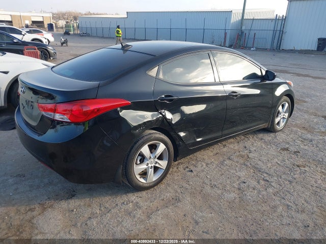2013 Hyundai Elantra Gls მანქანა იყიდება აუქციონზე, vin: 5NPDH4AE3DH294384, აუქციონის ნომერი: 43992433