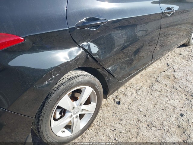 2013 Hyundai Elantra Gls მანქანა იყიდება აუქციონზე, vin: 5NPDH4AE3DH294384, აუქციონის ნომერი: 43992433