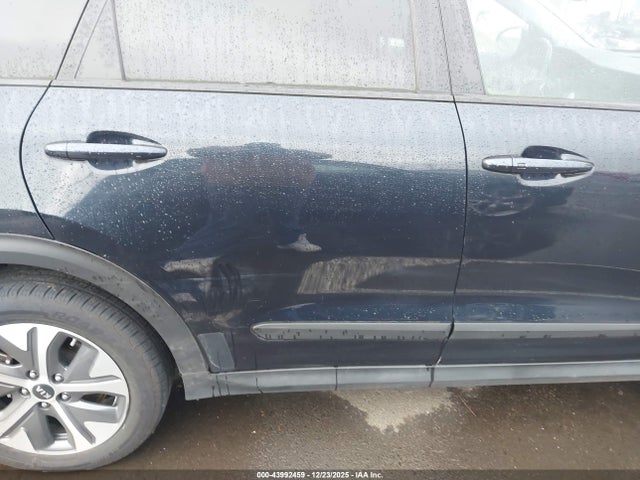 KNDCC3LG0L5060978 KIA Niro Ev Ex