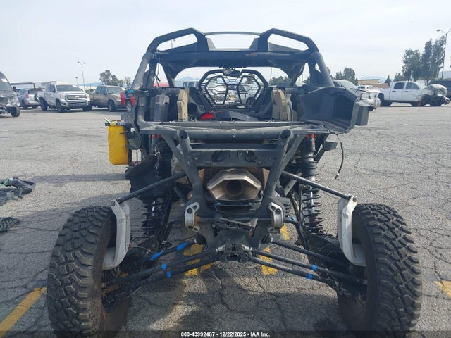 3JB8XAT46RE004645 Can-Am Maverick R X Rs