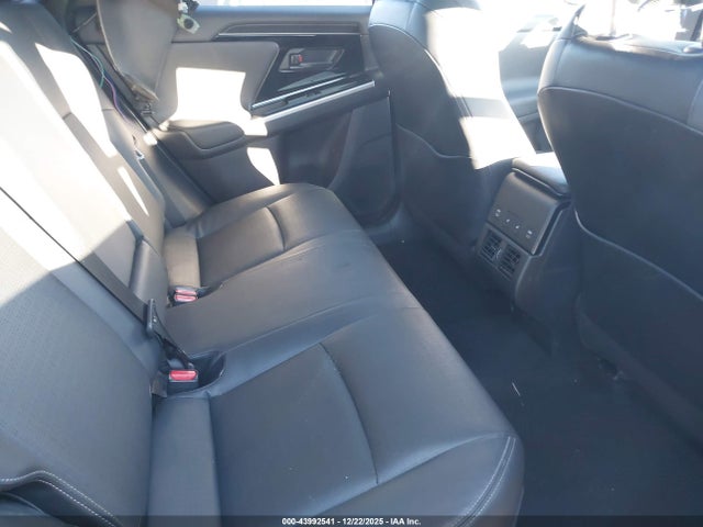 Subaru Solterra Touring 2024 JTMABABA2RA048441 Image 8