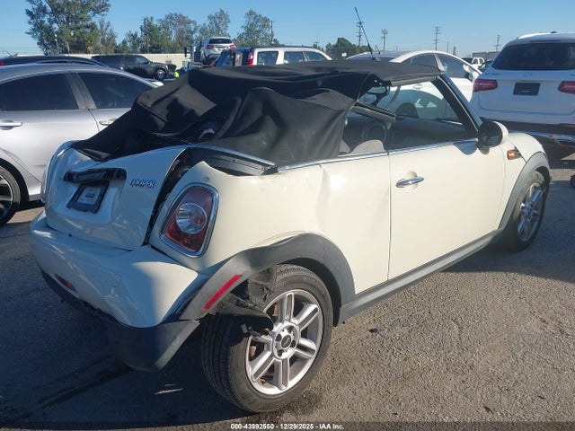 2014 MINI CONVERTIBLE WMWZN3C5XET569829 Photo 3