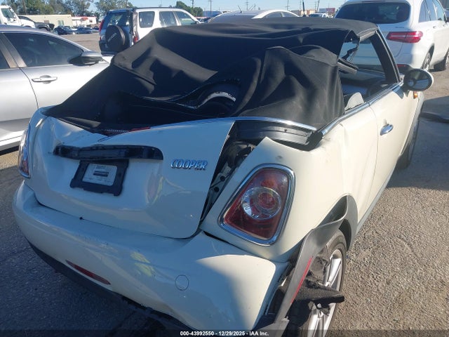 2014 MINI CONVERTIBLE WMWZN3C5XET569829 Photo 5