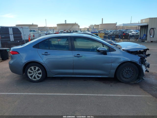 JTDEPMAE4NJ207771 Toyota COROLLA LE