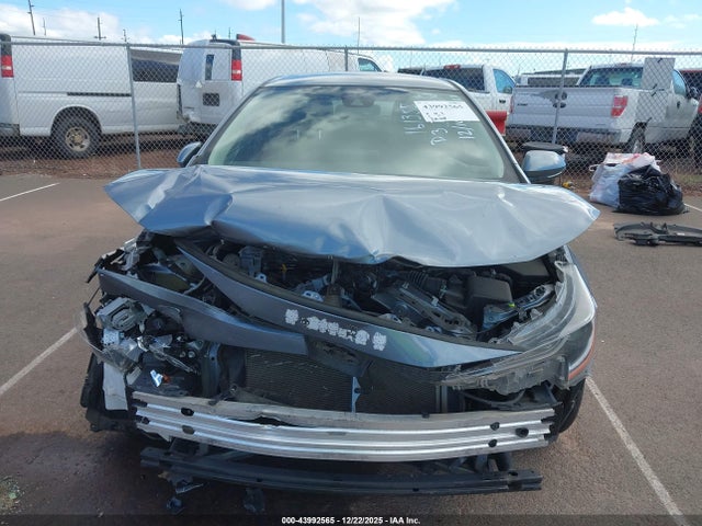 JTDEPMAE4NJ207771 Toyota COROLLA LE