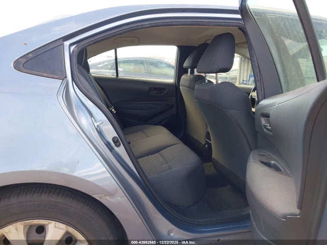 JTDEPMAE4NJ207771 Toyota COROLLA LE