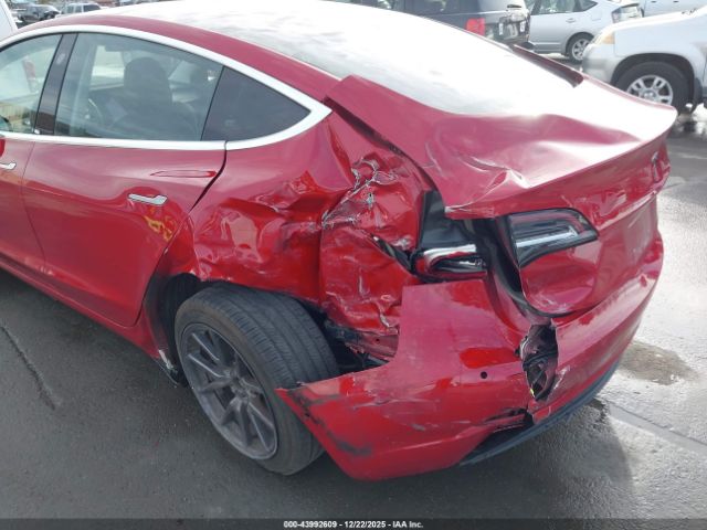 2018 TESLA MODEL 3 5YJ3E1EA4JF030711 Photo 5