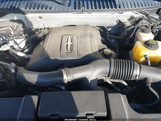 2015 LINCOLN NAVIGATOR L 5LMJJ3JT1FEJ10507 Photo 9