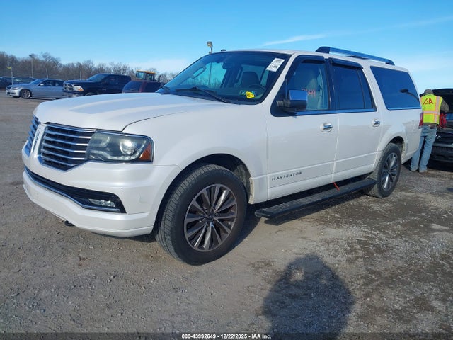 2015 LINCOLN NAVIGATOR L 5LMJJ3JT1FEJ10507 Photo 1