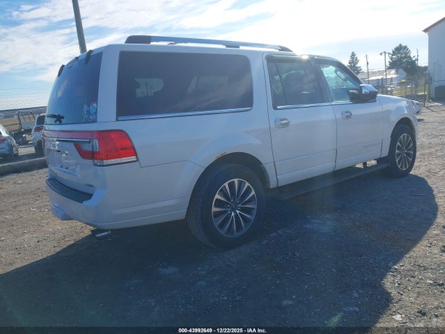 2015 LINCOLN NAVIGATOR L 5LMJJ3JT1FEJ10507 Photo 3