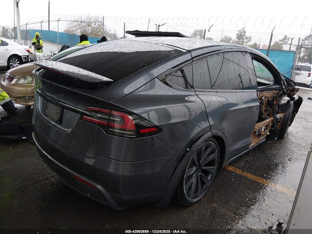 2022 TESLA MODEL X 7SAXCBE52NF334533 Photo 3