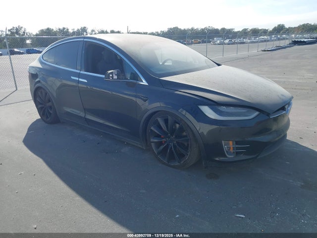 2017 TESLA MODEL X 5YJXCAE49HF067846 Photo 0