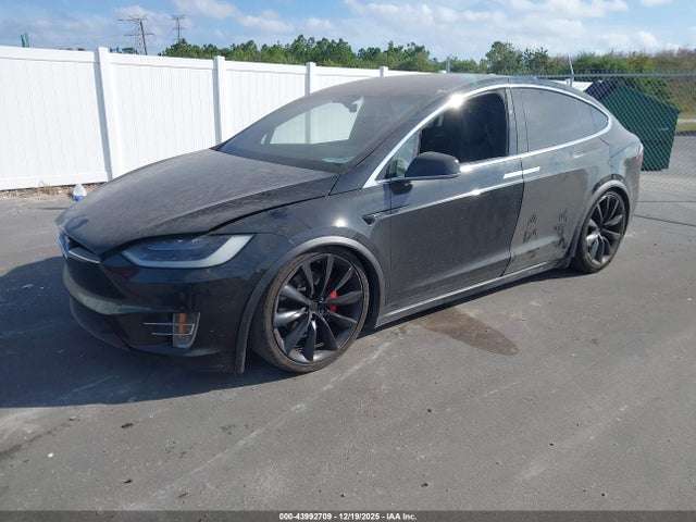 2017 TESLA MODEL X 5YJXCAE49HF067846 Photo 1