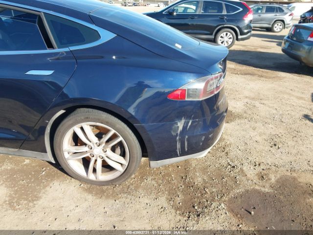 2014 TESLA MODEL S 5YJSA1H1XEFP43394 Photo 5