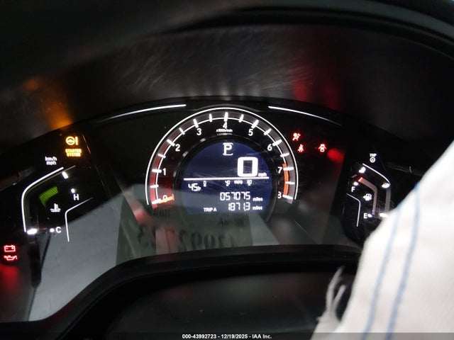 2HKRW6H32JH229789 Honda CR-V LX