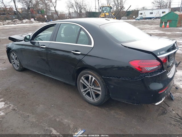 2021 MERCEDES-BENZ E 350 W1KZF8EBXMA883898 Photo 2
