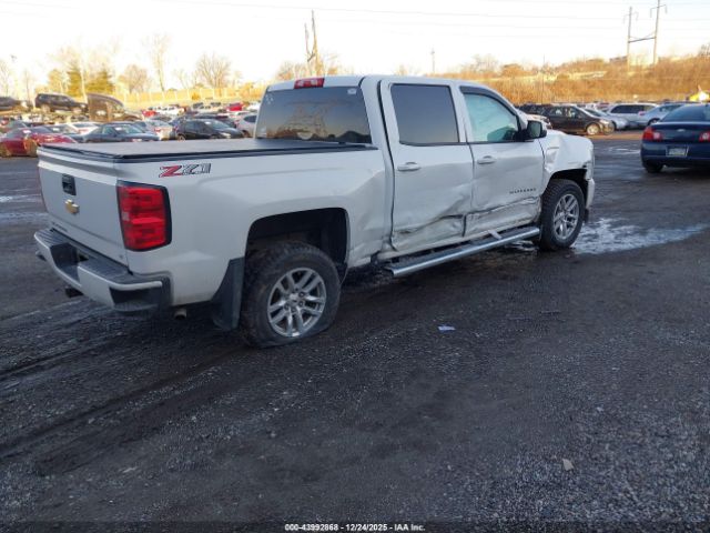 2018 CHEVROLET SILVERADO 1500 3GCUKREC1JG363553 Photo 3