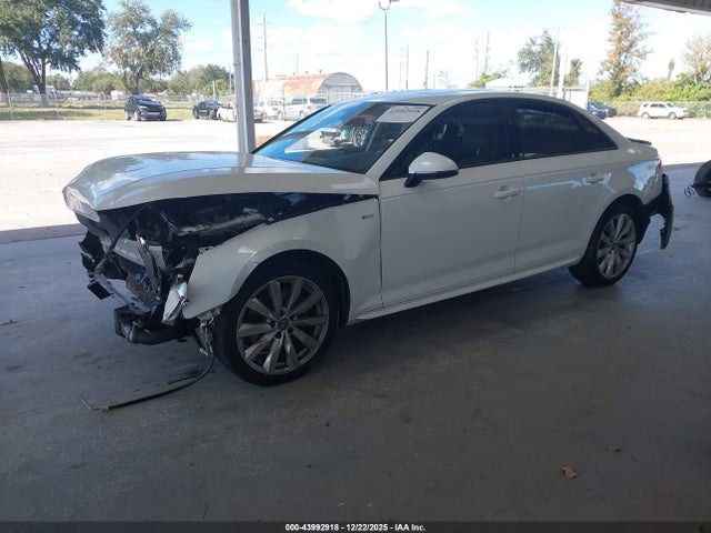 2018 AUDI A4 WAUKMAF45JA192098 Photo 1