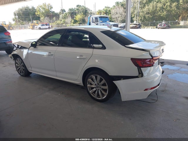 2018 AUDI A4 WAUKMAF45JA192098 Photo 2